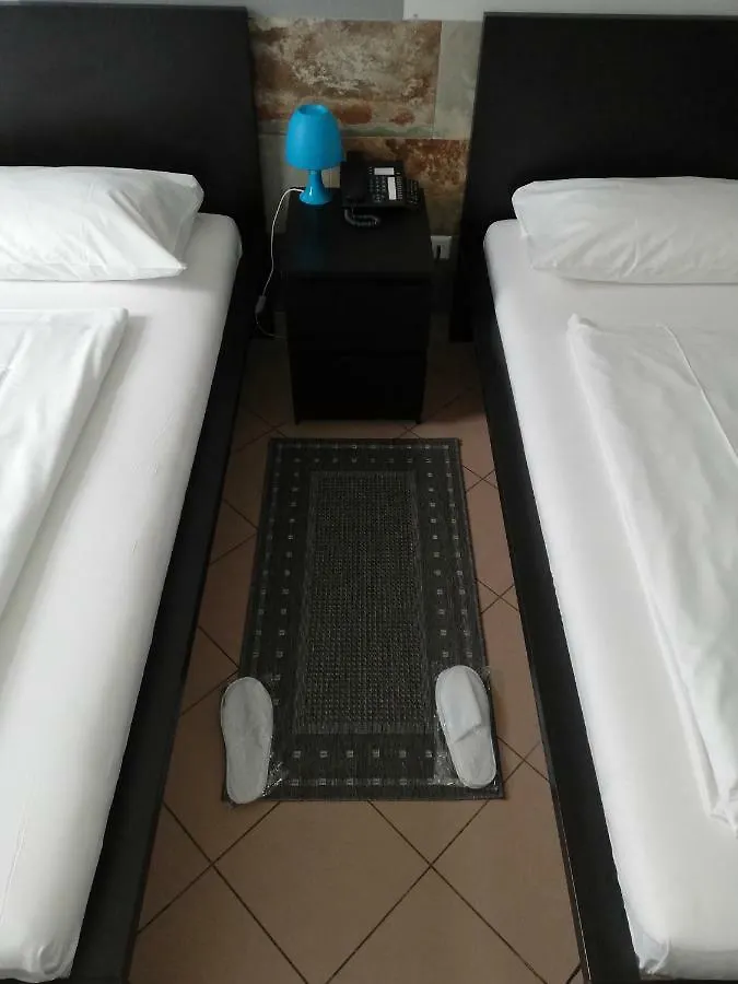 Angel Hotel Frankfurt am Main 2*,  Germany